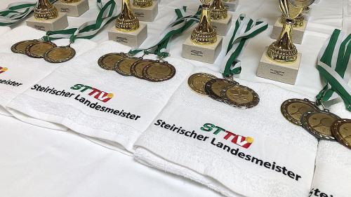 Die 8 Teams für die STTV-Finals stehen fest! Start der Halbfinalis ist am Samstag, 11 Uhr in Deutschfeistritz und Gratkorn! Eintritt frei!