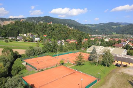 Vollbetrieb Tennisanlage